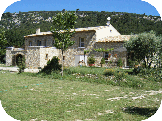 photo du gte rural de la cause, au pied de la Sainte Victoire, Vauvenargues.